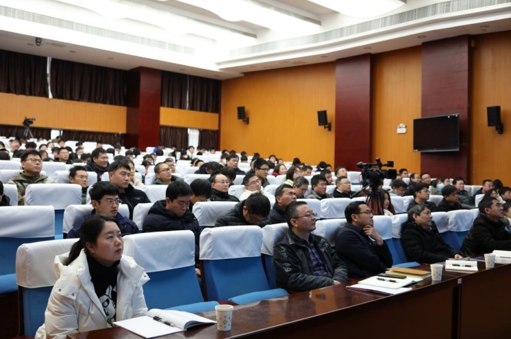 球赛下注平台开学第一课:用工匠精神引领学子科研创新路